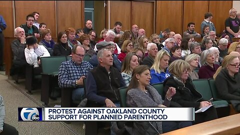 Protest against Oakland County support for Planned Parenthood