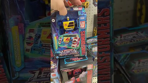 Legacy Evolution Metalhawk and Twincast with Rewind - Rodimusbill New Toy Sighting