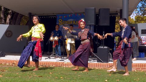 Thai Traditional Dance at the Songkran Festival in Hyde Park Perth Australia