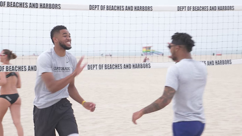 Karl Anthony Towns & D'Angelo Russell Get KILLED by Pro Beach Volley Team