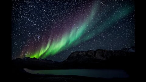 3 hours of relaxing scenery of aurora borealis & melodious sound of piano & natural blow of the wind