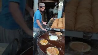 Pakistani street Food #Shorts #streetfood #pakistan #pakistanstreetfood #pakistanistreetfood