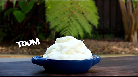 How to make Toum - Amazing Lebanese Garlic Sauce Recipe