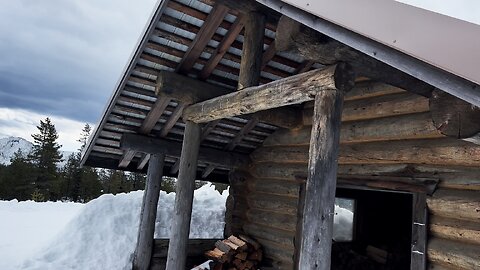 The Back, Side, Front & Inside of RUSTIC Brandenburg Log Cabin Shelter! | 4K Winter Central Oregon