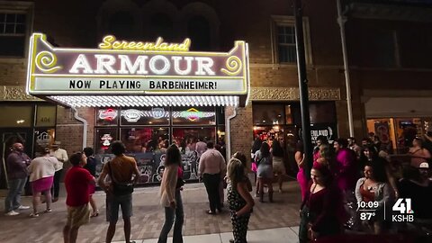 Kansas City-area movie theaters see boost in crowds during Barbie, Oppenheimer premieres