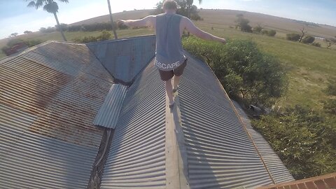 STUCK on TOP OF ABANDONED HOUSE??