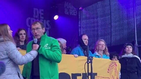 Dutch Climate Protester Takes Mic From Greta Thunberg For Turning Climate Rally Into A Hamas Rally