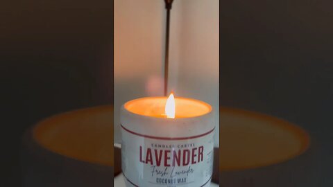 CLEANEST BURINING CANDLE EVER??👏🏾✨#candlebusiness #oddlysatisfying #shortsfeed #concrete #lavender