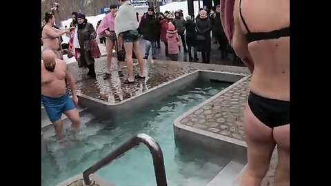 HOT GIRLS ICE COLD BATHING #80 WINTER @2024"