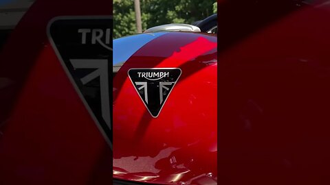 23 Triumph Rocket 3 R and Rocket 3 GT Chrome Edition