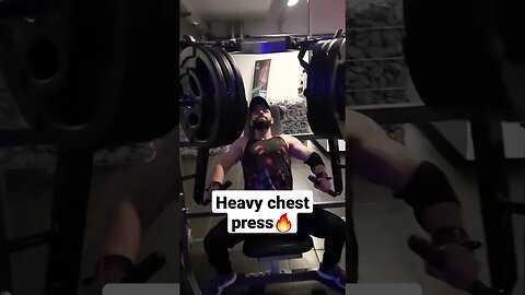 heavy chest press #powerlifting #shorts