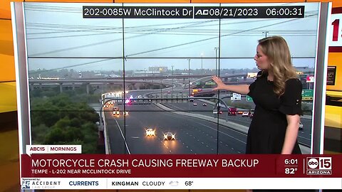 Motorycle crash causing backup on Loop 202 near Loop 101