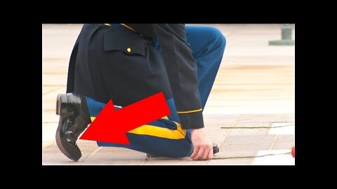 Tomb Of The Unknown Soldier Guard Gets Stabbed And Everyone’s Talking About His Reaction