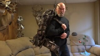 1-Shot Hunting: Backpack For Christmas!