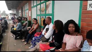 SOUTH AFRICA - Durban - Home Affairs system offline (Video) (9TY)