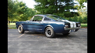 1965 Mustang Fastback exhaust sound.