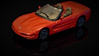 Chevrolet Corvette C5 - Bburago 1/43 - 30 SECONDS REVIEW