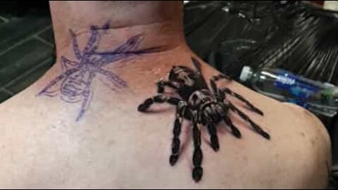 Ce tatouage de tarentule est effrayant de réalisme