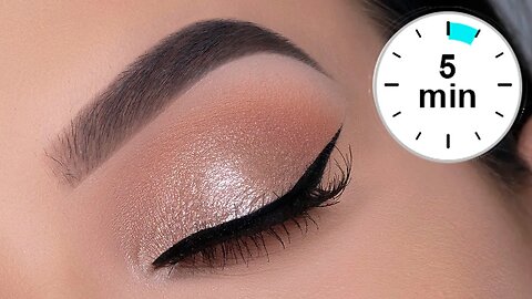 5 MINUTE Soft & Easy Sparkly Eye Makeup Tutorial | Maven Beauty