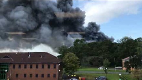 Incêndio em uma padaria assusta população no País de Gales