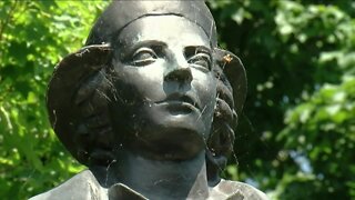 Columbus statue removed in Buffalo
