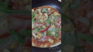 Tasty pan pizza #shorts #viral #pizza #pizzalover