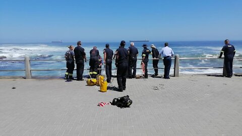 SOUTH AFRICA - Cape Town - Sea Point Drowning Search Continues (Video) (2st)