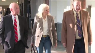 Judge quashes Tina Peters' arrest warrant but restricts future travel