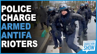 Police Charge Armed ANTIFA Rioters