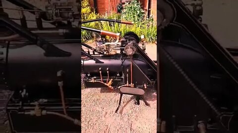 how engine works in mortorbyke, steam byke