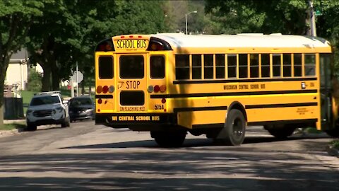Milwaukee Public Schools hopes to fix bus shortage by the end of the week