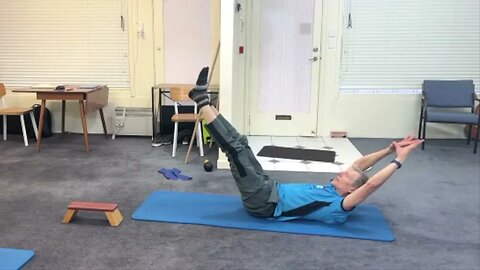 Pilates teaching moment: rolling and abs/flat stomach workout