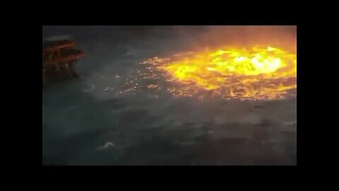 UNBELIEVABLE Circle of flames in the Gulf of Mexico after gas leak causes pipeline to catch fire