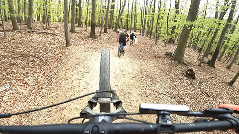 Riding some Slovak trails in da forest -- FIRST TIME GAP JUMP! --