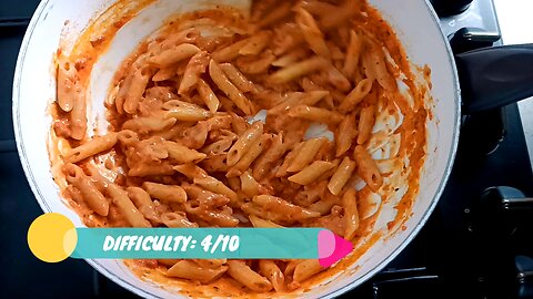 Pasta with tomato and cream, a simple dish that will make you look great in the kitchen!!!