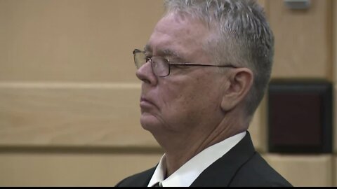 Judge to decide whether jurors will tour school during Scot Peterson trial