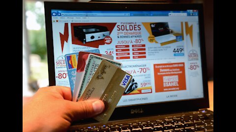 Disfrute del Cyber Monday lejos de las estafas y los ladrones de información