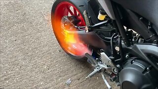 Yamaha MT 09 Black Widow Exhaust System Sound + Flames