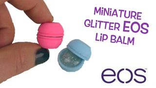 DIY miniature EOS lip balm with glitter