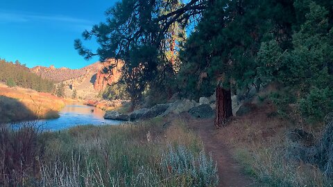 GORGEOUS High Desert Paradise Hike to Shoreline Cave! | Smith Rock State Park | Central Oregon | 4K