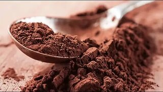 Entenda a diferença entre chocolate em pó, cacau e achocolatado