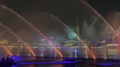Amazing light & water show in Singapore