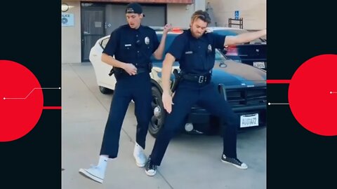 👮‍♂️The police are dancing to the song Astronaut in the ocean 🔥 have you seen this?👮‍♂️