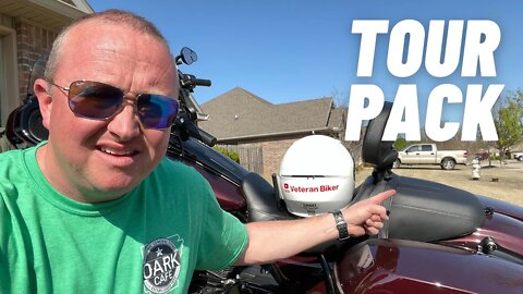 How to Remove and Install Road Glide Tour Pack on Harley-Davidson #tourpack #roadglide