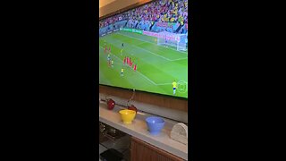Neymar scores in the World Cup! React