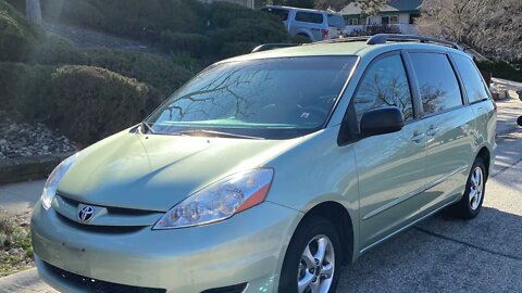 Saturday Projects™.com | Another Headlight Polishing Video - 2007 Toyota Sienna CE - Up the resale