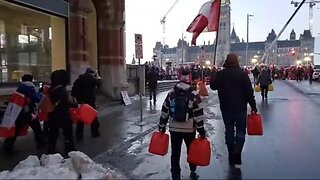 Canadian Freedom Convoy Trolls Ottawa Police! - 2/8/22