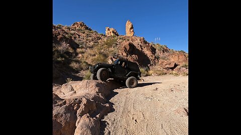 Jeep rock crawling Secret Pass Trail Arizona