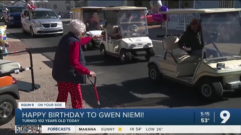 World War II Veteran turns 102, celebrates with golf cart parade