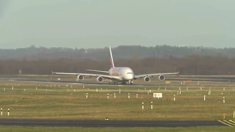 2 # 60-minute A380 take-off and landing process